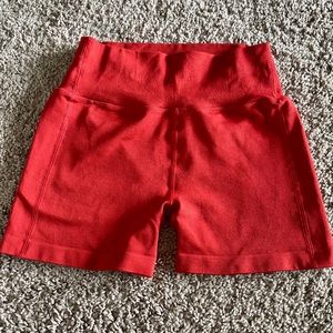 Alphalete Revival R6 short